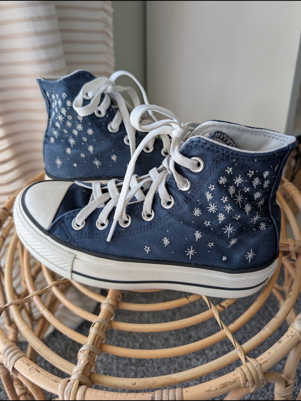 Converse Women's Size 5 Navy High-Top Sneakers with Star Embroidery